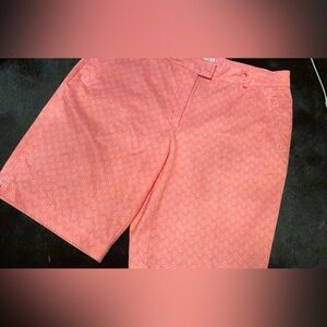 Lady Hagen Golf shorts Sz 8 EUC